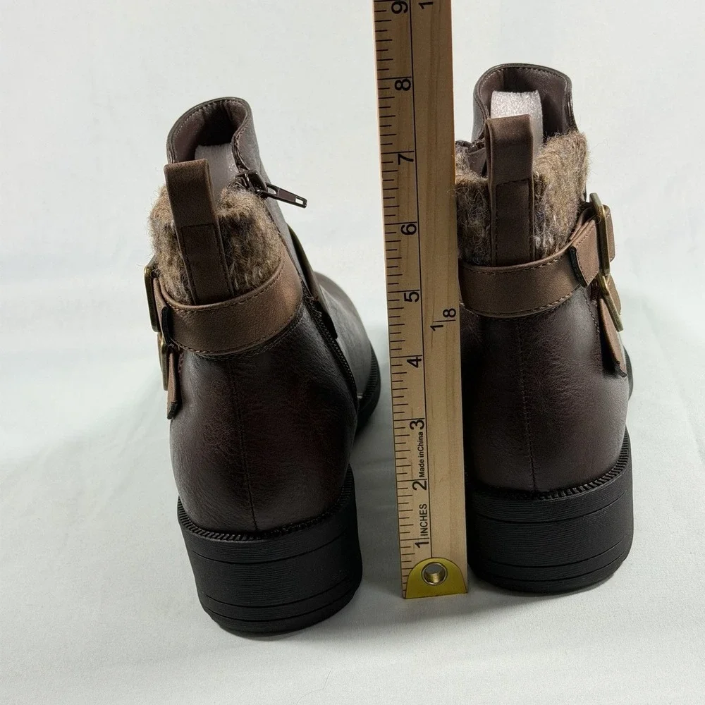 Easy Street‎ Size-9.5M Women's Kourt Slip Resistant Ankle Boots Brown